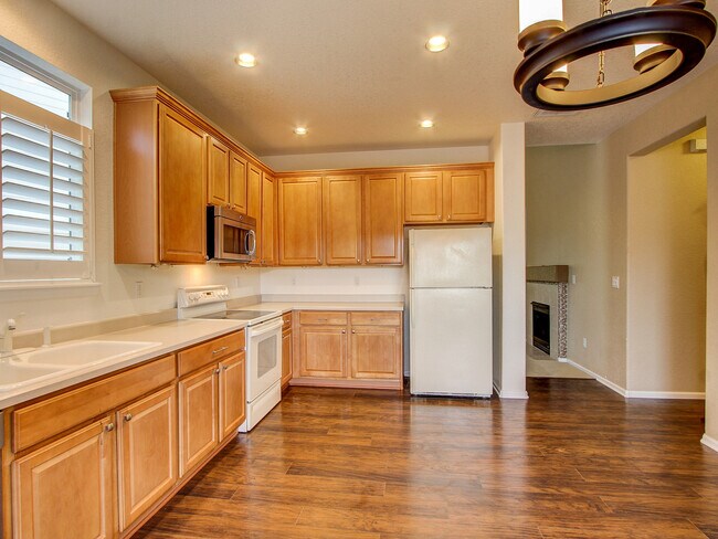 Building Photo - 2 Bed + Study Ranch Single Family Home in Murphy Creek