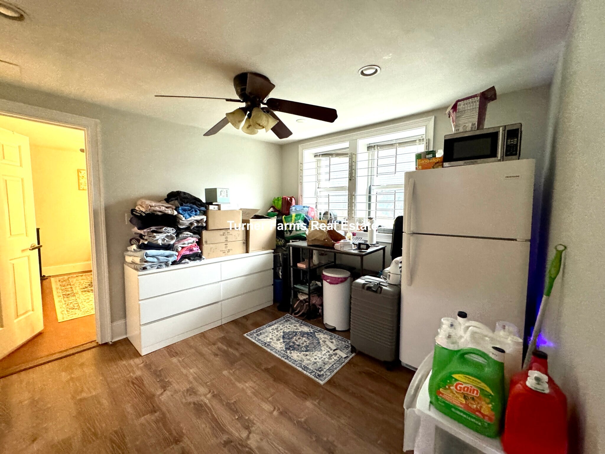 Building Photo - 717 Parker St