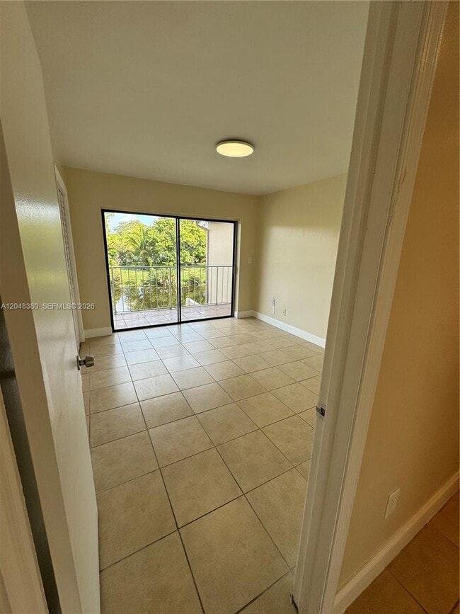 Building Photo - 3167 Coral Springs Dr