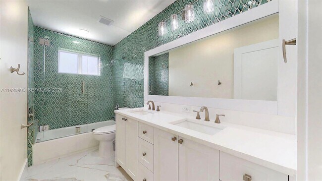 Building Photo - 3801 SW 132nd Ave