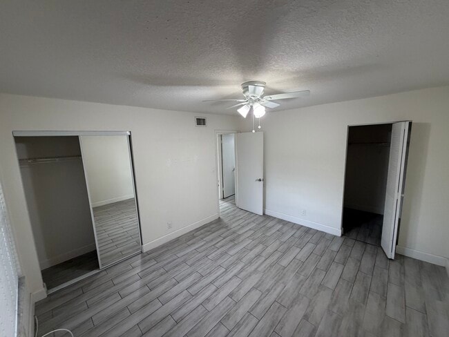 Building Photo - GATELAND VILLAGE