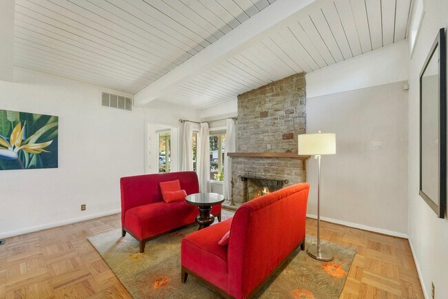 Building Photo - 22 Arch Way