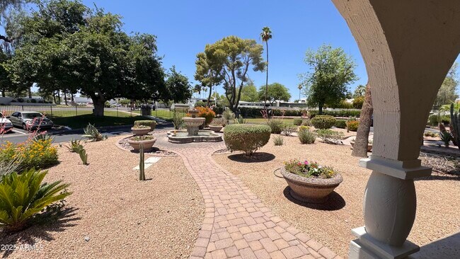 Building Photo - 7940 E Camelback Rd