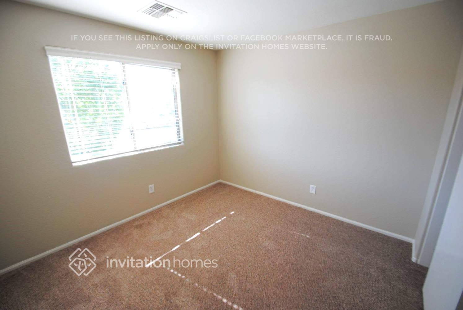 Building Photo - 2027 S 99th Ln
