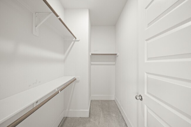Building Photo - 6014 Bristol Spur Ln