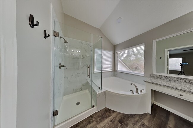 Building Photo - 6611 Emerald Ash Ct