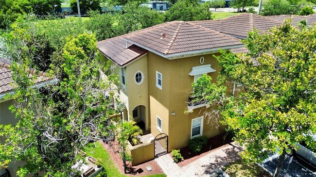 Building Photo - 2851 Prospect Rd