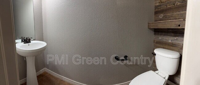 Building Photo - 3710 West 108th Ct S