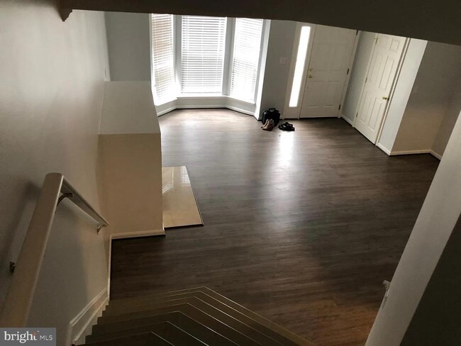 Building Photo - 1905 Bulrush Ct