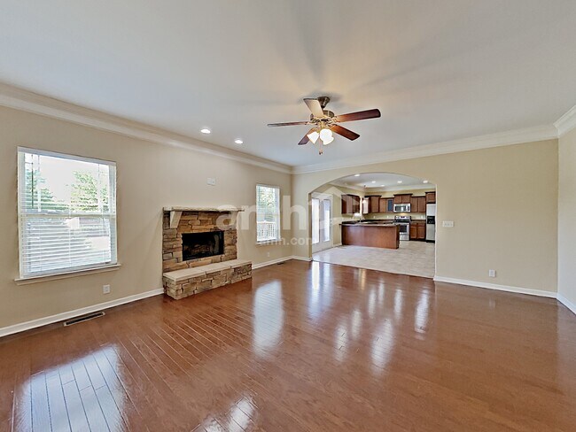 Building Photo - 2630 Anthem Way