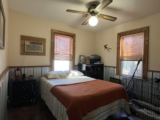 Building Photo - 1 Bedroom for Lease