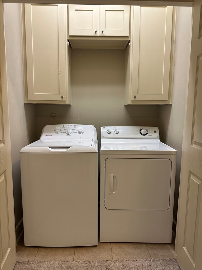 Building Photo - 1241 Nelson Falls Ln