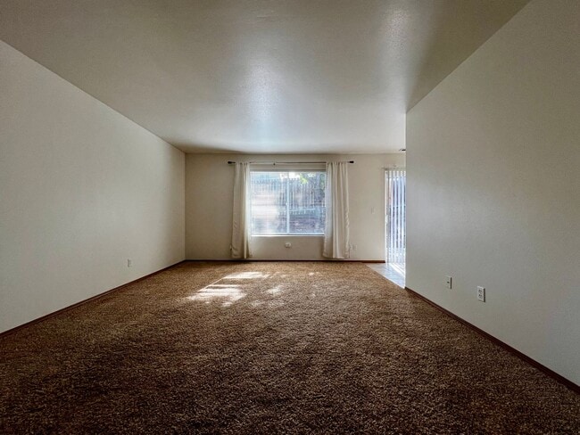 Building Photo - 3614 Fairbanks Ave