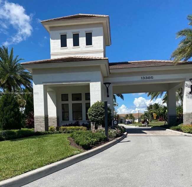 Building Photo - 7765 Wildflower Shores Dr