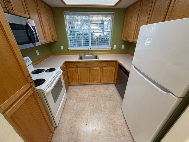 Building Photo - (WES) Spacious 2-Bed, 2-Bath Condo with Lo...