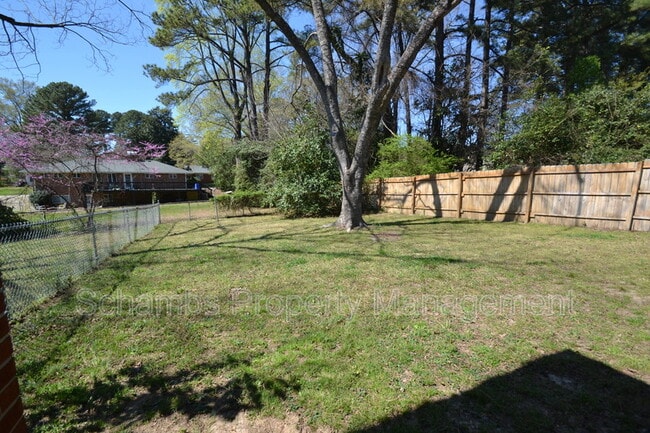Building Photo - 5133 Lundy Dr