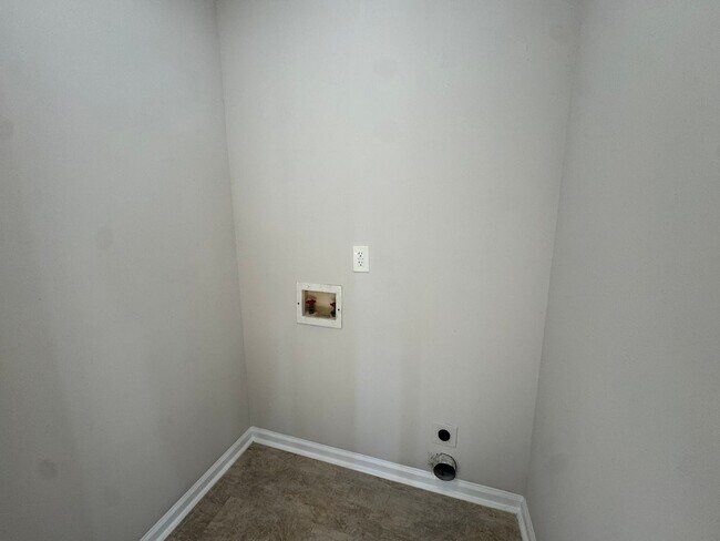 Building Photo - 4507 Wesley Dr