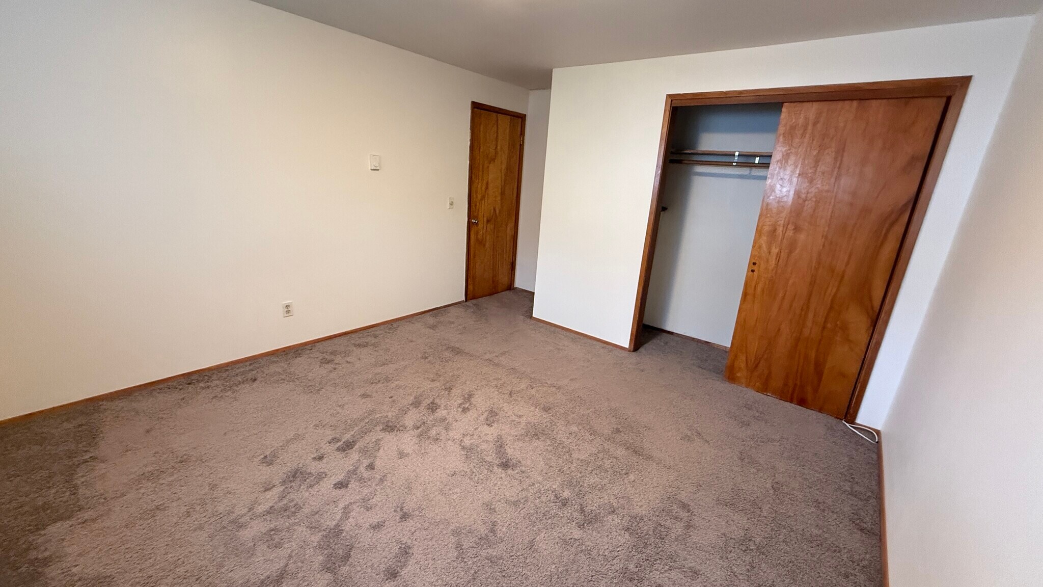 Building Photo - 1123 5th Ave S