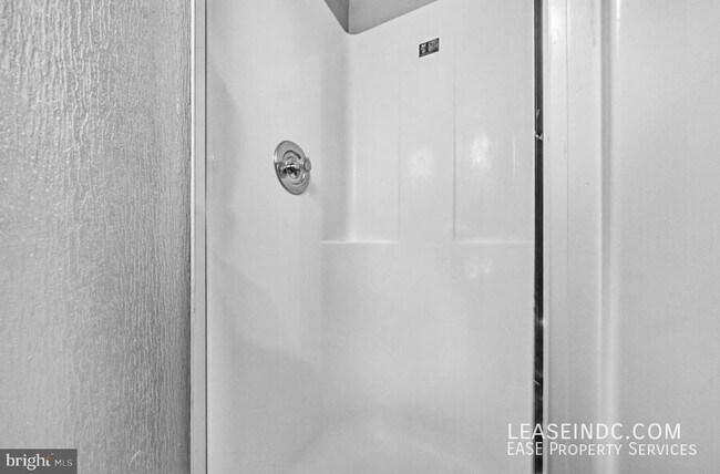 Building Photo - 1608 4th St NW