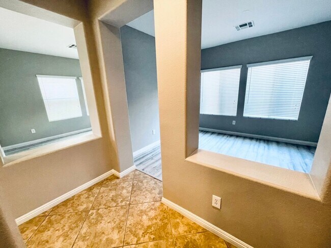 Building Photo - AMAZING SINGLE STORY HOME IN “AGE RESTRICT...