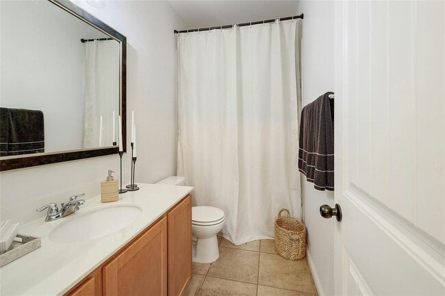 Building Photo - 1115 Petroglyph Trail