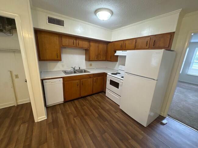 Building Photo - 523 A Dawson Ln