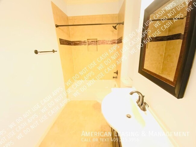 Building Photo - 6305 Highpoint Ave