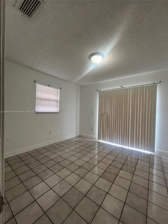 Building Photo - 5935 W 26th Ave