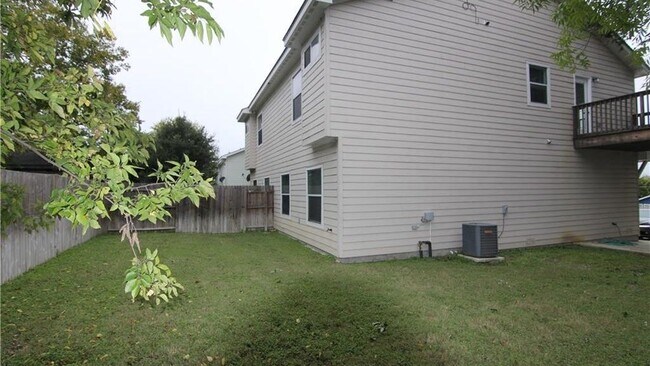 Building Photo - 1270 Hillcrest Dr