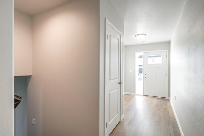 Building Photo - 3615 33rd St S