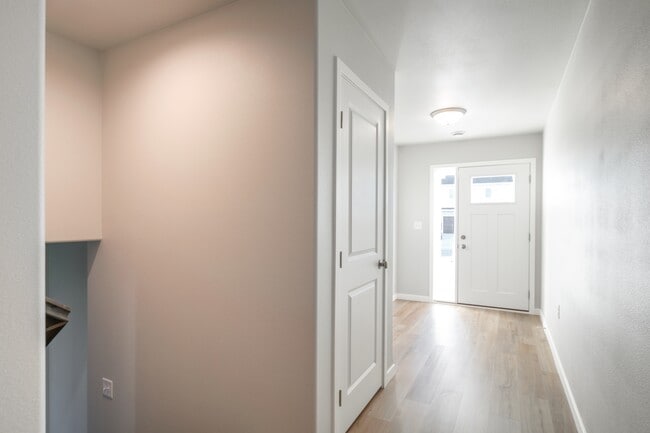 Building Photo - 3633 33rd St S