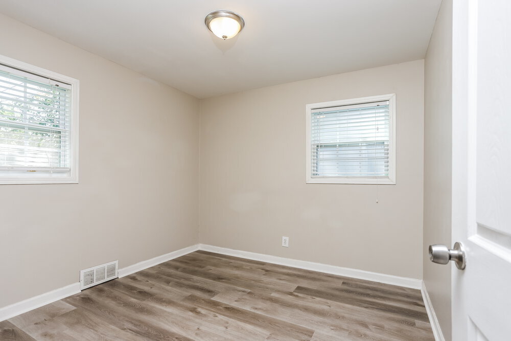 Building Photo - 810 Babler Dr