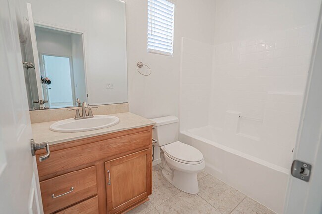 Building Photo - West Creek 3 Bedroom Townhome for Rent in ...