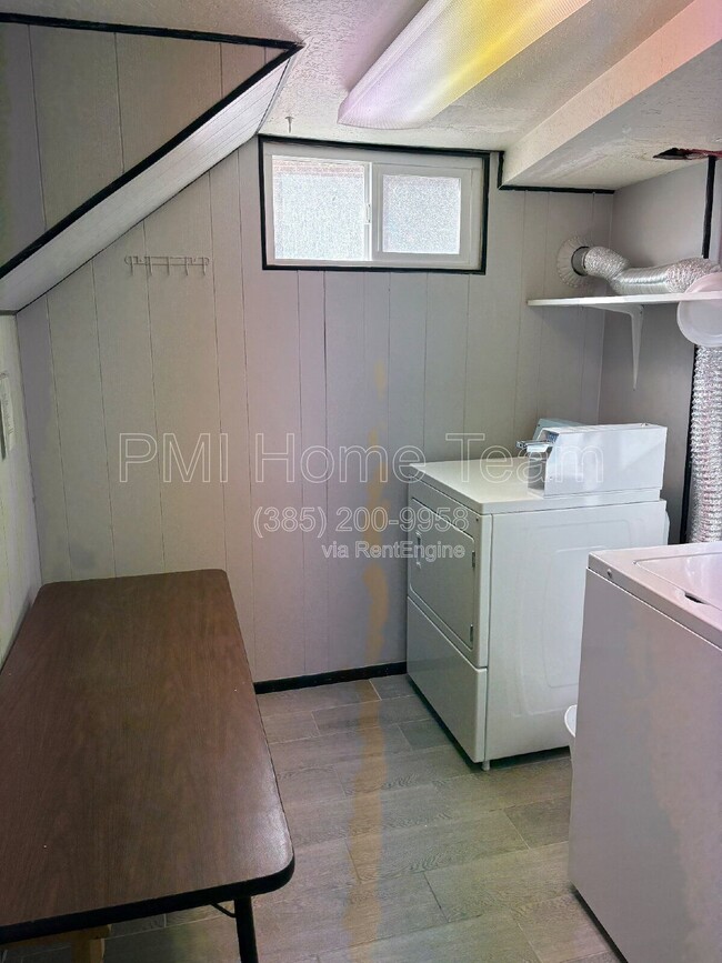 Building Photo - 168 Ross Dr