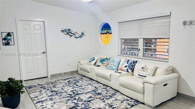 Building Photo - 60 SE Marlin Ave