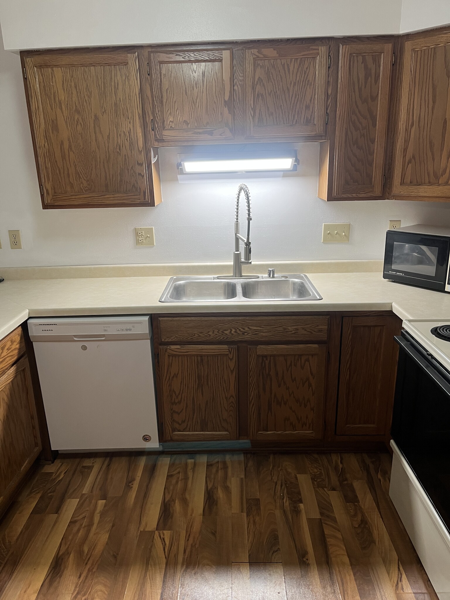 Building Photo - 521 Partridge Ct