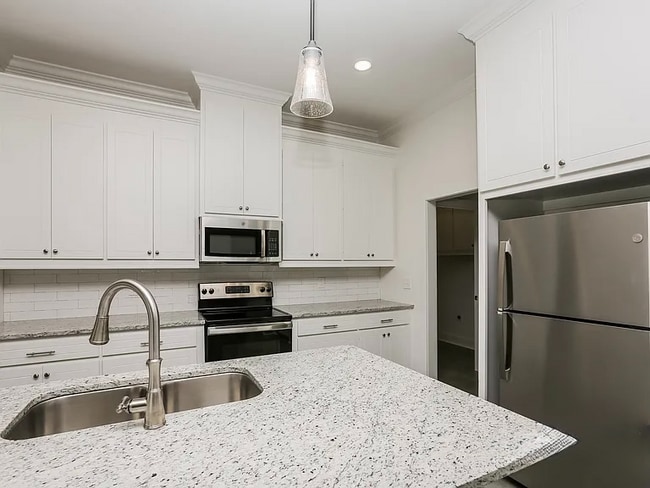 Building Photo - 1633 Shelby Mae Cir