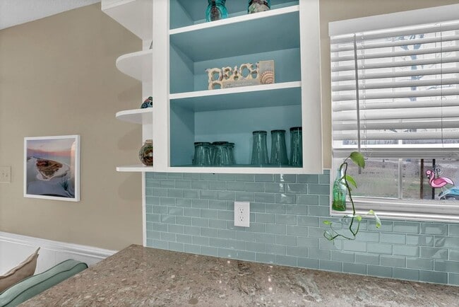 Building Photo - 1714 Old Folkstone Rd