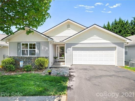 Building Photo - 50 Clear Creekside Dr
