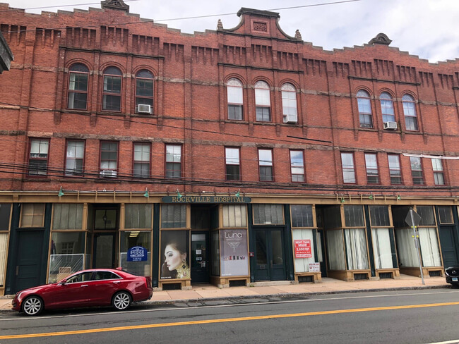 Front of building - Fitch Block Apartments