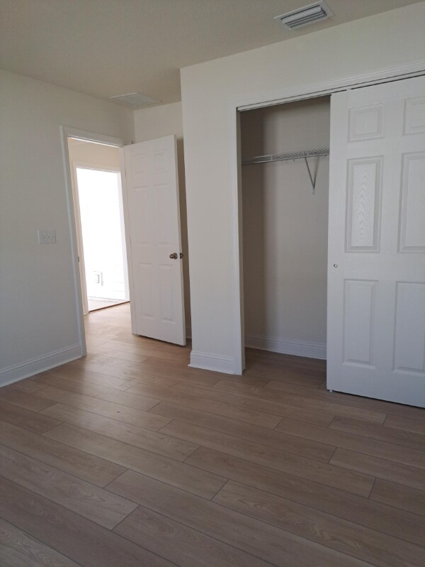 Building Photo - 59 Signet Cir