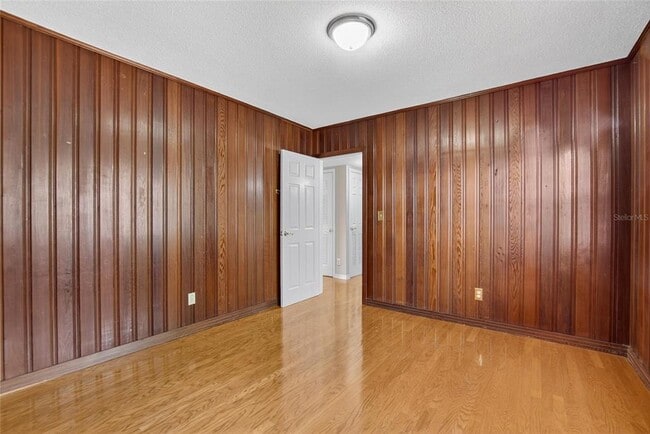 Building Photo - 3107 S Emerson St