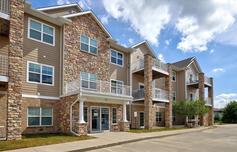 Building Photo - 8350 Ep True Pky