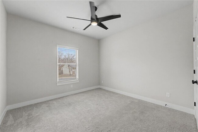 Building Photo - 2 Creetown Ln