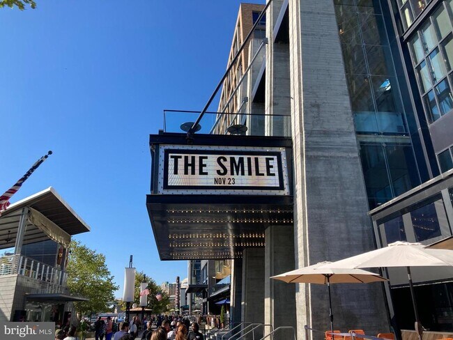 Building Photo - 1101 3rd St SW