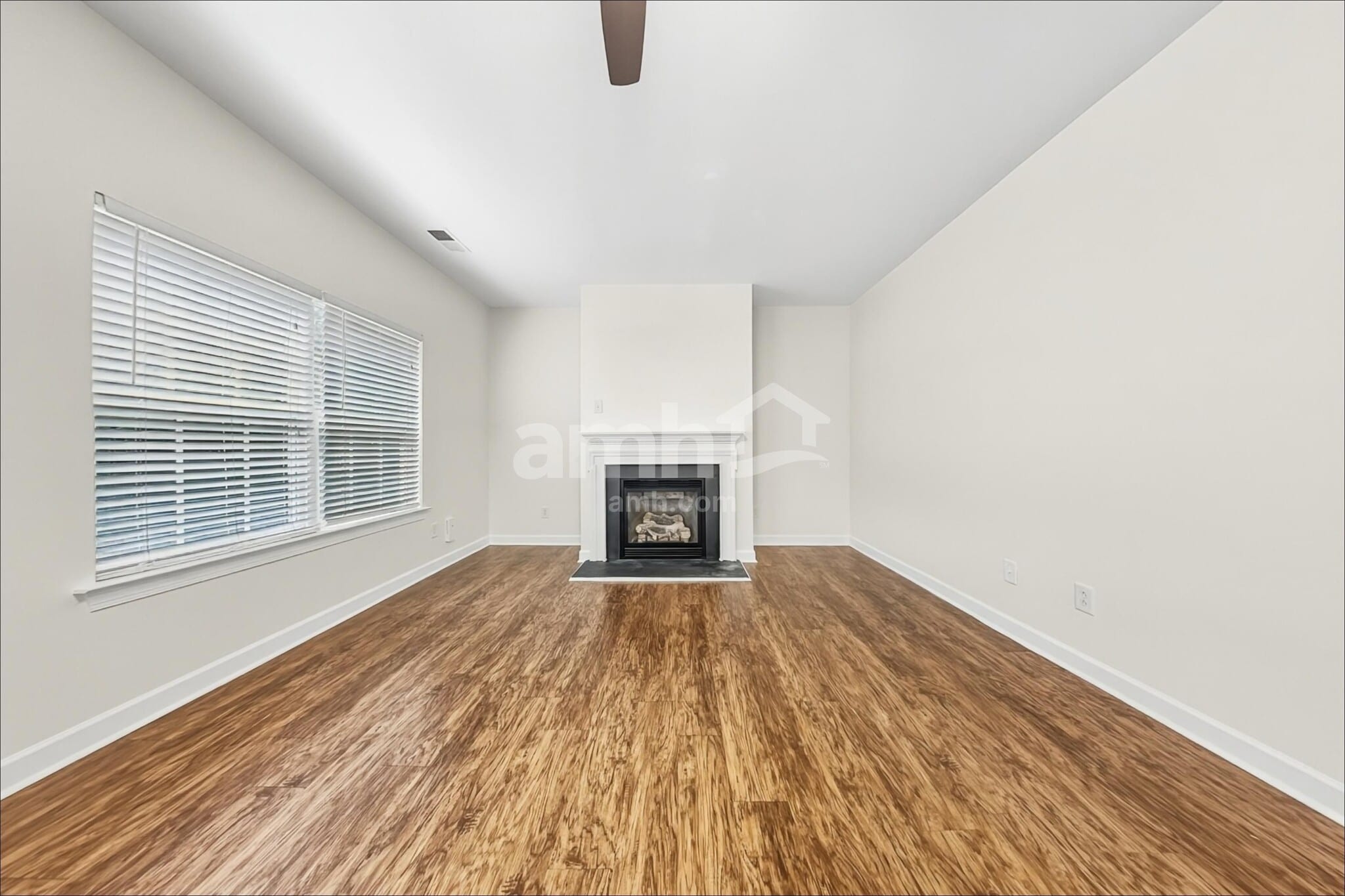 Building Photo - 2881 Island Point Dr NW
