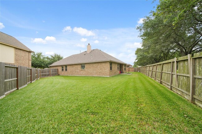 Building Photo - 2402 Via Montesano