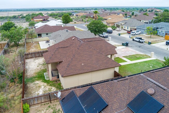 Building Photo - 210 Alyssa Dr