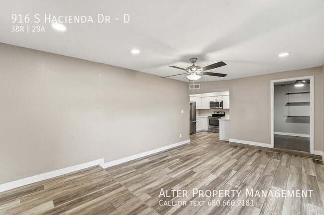 Building Photo - 916 S Hacienda Dr