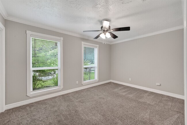 Building Photo - 13907 Old Village Ln